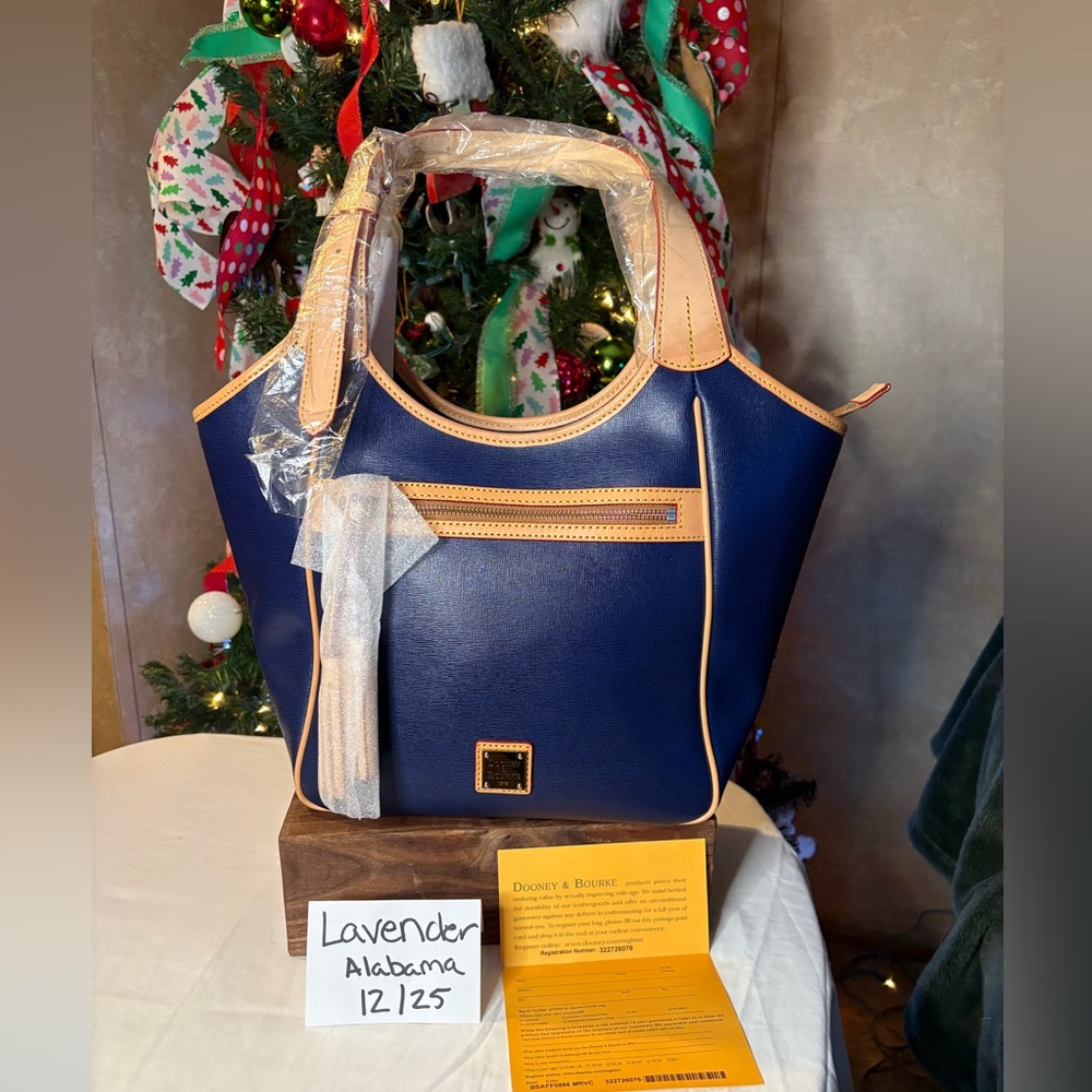 NWT Dooney & Bourke Maddie Bag